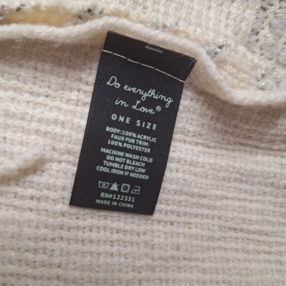 Anthropologie Do Everything In Love Poncho One‎ Size Faux Fur Collar Knit Fringe - Picture 4 of 13